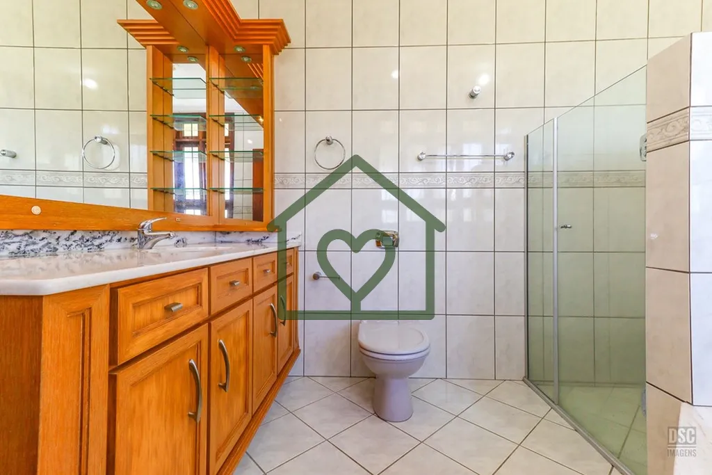Imagem Viva com Exclusividade em Ipanema: Casa Completa com Piscina, Sacadas e Ambientes Amplos

Esta resid...