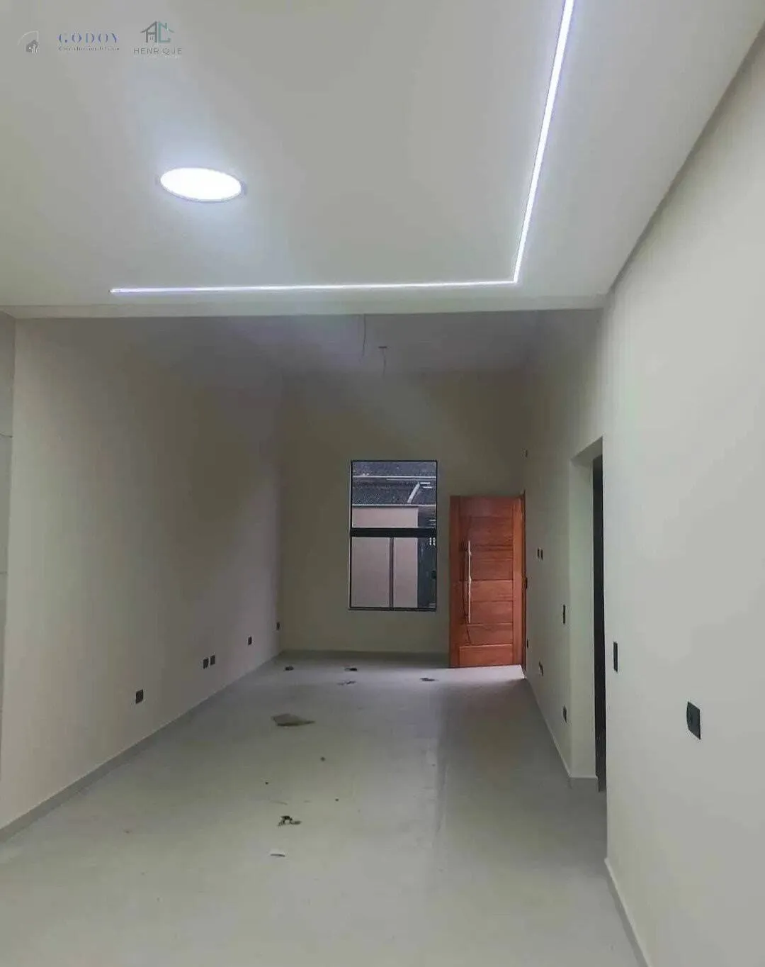 Imagem Casa nova com acabamento de alto padrão!