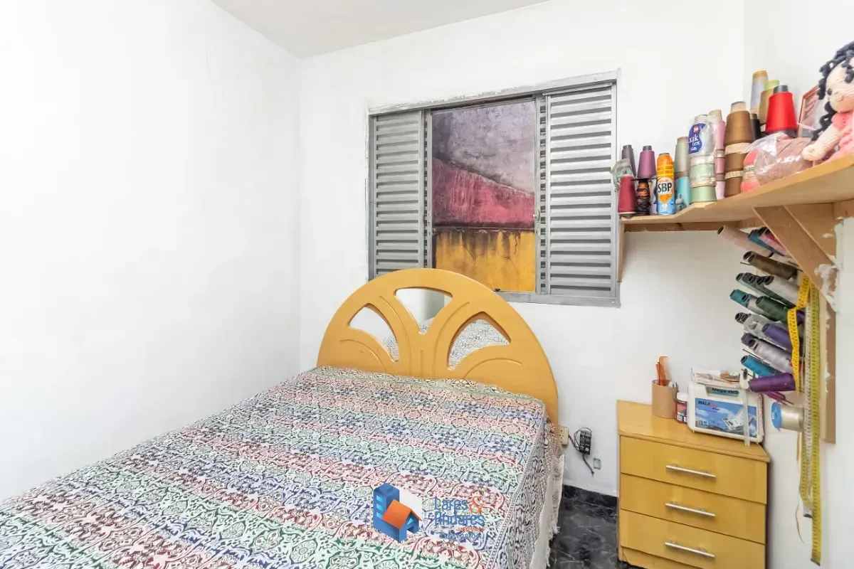 Imagem Sobrado para venda em Vila Itaberaba com 5 quartos, sendo 1 suíte, 220m²