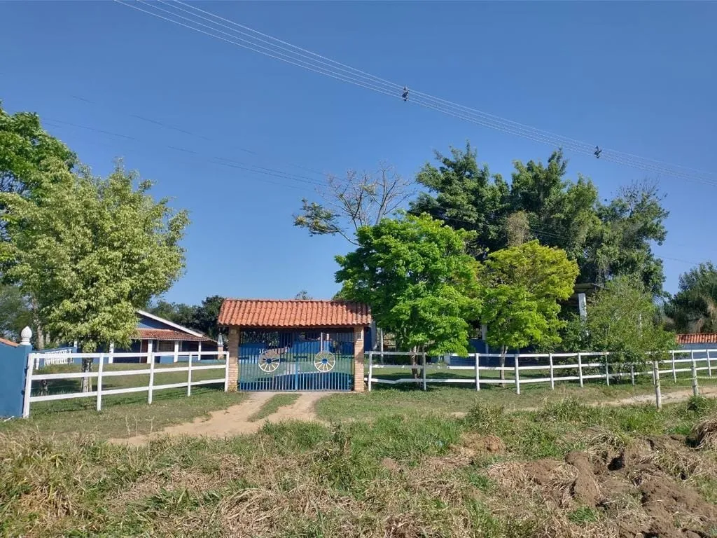 Imagem Chácara à venda 1 Quarto, 1 Suite, 13700M², Vila Menino Jesus, Caçapava - SP