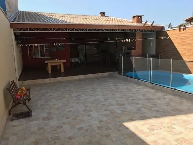 Imagem Casa à venda 4 Quartos, 1 Suite, 4 Vagas, 328M², Vila Areao, Taubaté - SP
