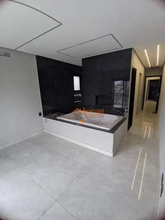 Imagem Sobrado com 3 dormitórios à venda, 300 m² por R$ 1.917.000,00 - Jardim Santa Clara - Guarulhos/SP