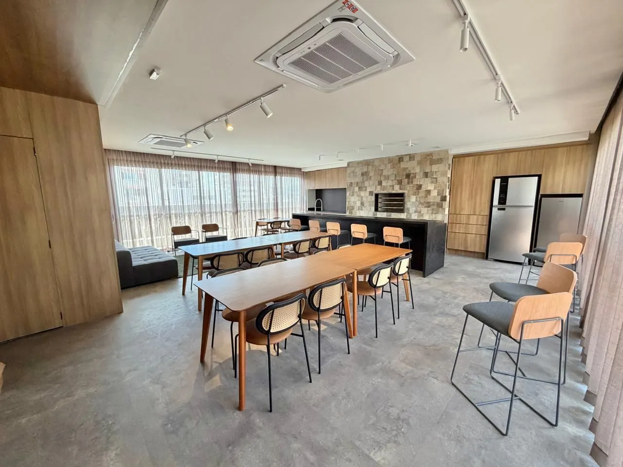 Imagem Excelente apartamento a venda no ITA123, com 2 domitórios no bairro Jardim Botânico.