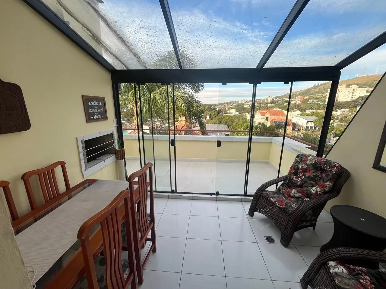 Imagem **Cobertura com 2 Quartos e Churrasqueira na Glória, Porto Alegre - Oportunidade Única!**