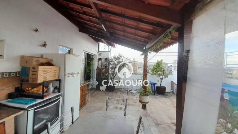 Imagem Cobertura com 5 quartos à venda, 200 m² por R$ 1.100.000 - Santa Tereza - Belo Horizonte/MG
