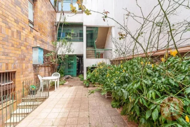 Imagem Casa à venda, 253 m² por R$ 1.600.000,00 - Rio Branco - Porto Alegre/RS