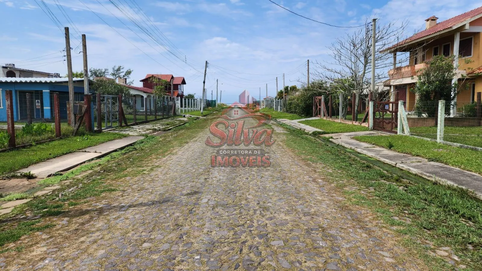 Imagem Terreno de 150 m² próximo do mar à venda em Imbé RS
