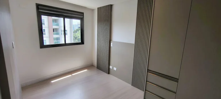 Imagem Apartamento 2 quartos, sacada com churrasqueira, Alto da XV