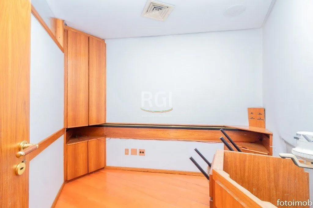 Imagem Conjunto/Sala para Venda - 55m², 2 dormitórios, 1 vaga - Centro Histórico