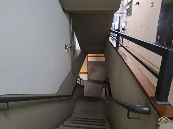 Imagem Sala comercial com 500m² e 6 vagas cobertas no Centro de Jundiaí