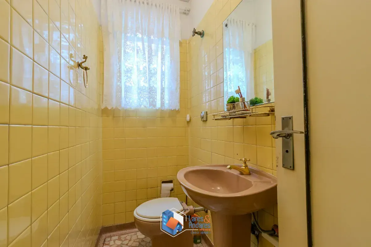 Imagem Casa para venda em Pacaembu com 3 quartos, 330m²