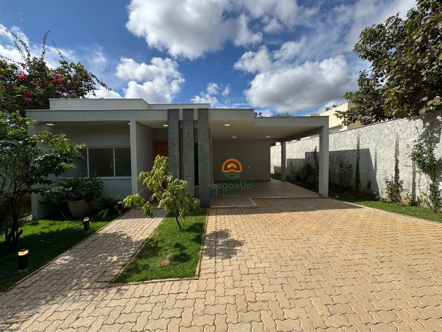 Casa com 4 dormitórios à venda, 214 m² por R$ 1.290.000,00 - Condomínio Residencial Pequi - Lagoa Santa/MG