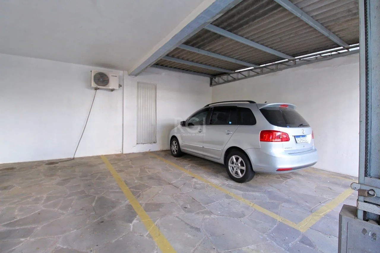 Imagem Apartamento para Venda - 100m², 2 dormitórios, 1 vaga - Menino Deus