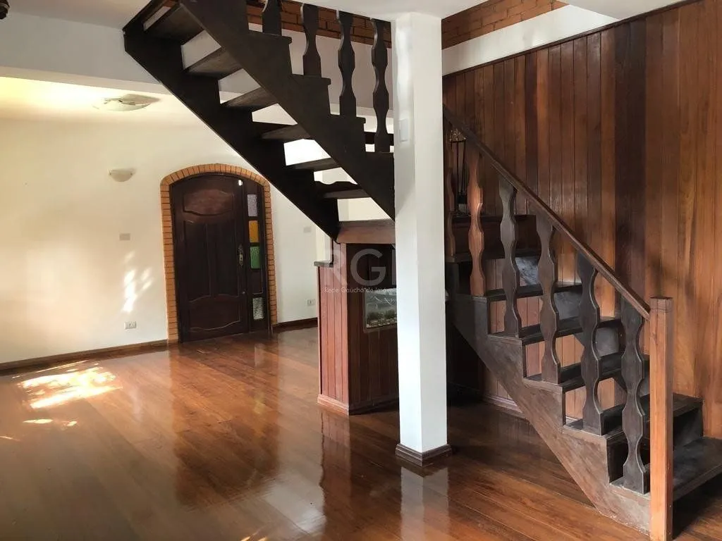 Imagem Casa para Venda - 326m², 3 dormitórios, sendo 2 suites, 4 vagas - Parque dos Maias