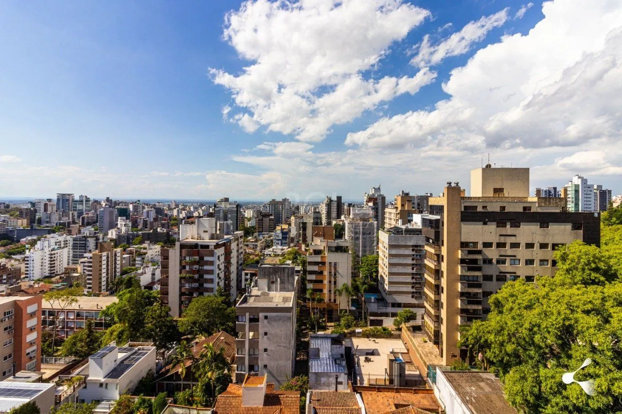Imagem 195m churrasqueira, 3 suites, 4 vagas semimobiliado no bairro Rio Branco, Poa/RS
