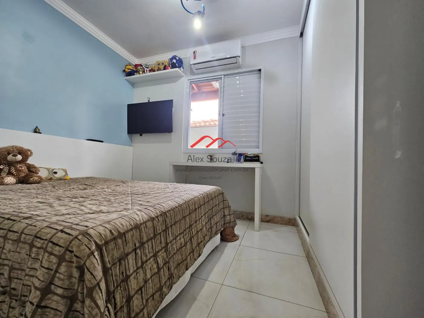 Imagem Casa em Condomínio para Venda em Sumaré, Residencial Real Parque Sumaré, 3 dormitórios, 1 suíte, 2 banheiros, 2 vagas
