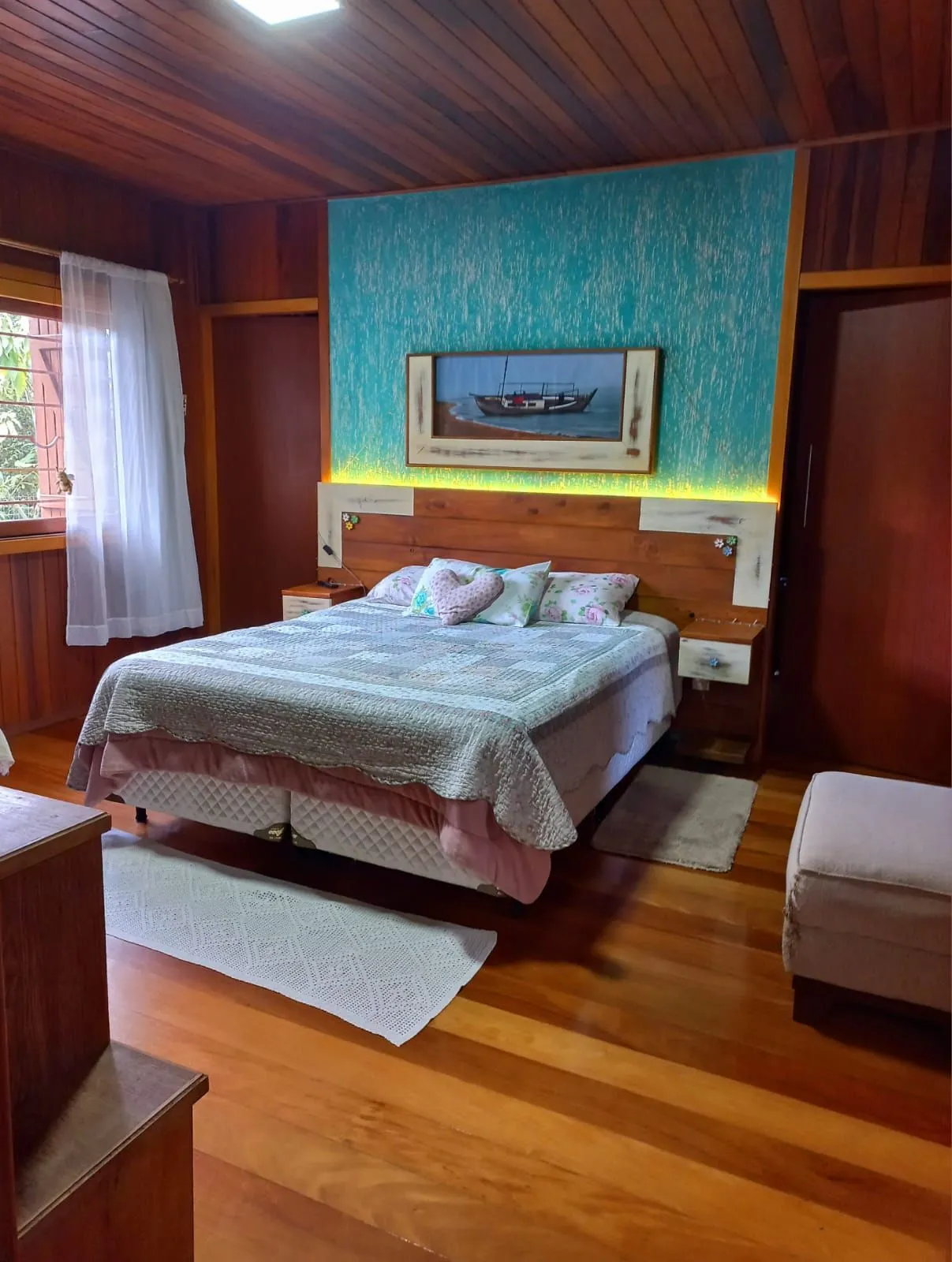 Imagem Excelente casa, 03 dorm com suite, 150 m²