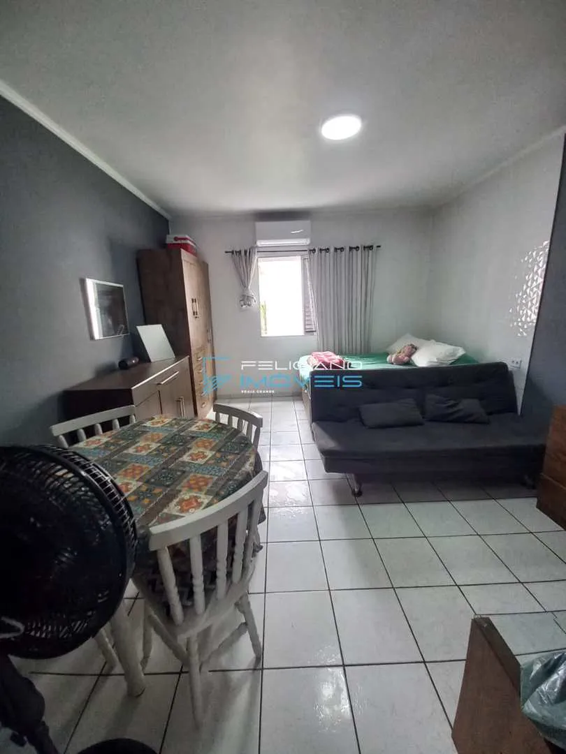 Imagem Kitnet com 1 quarto, Guilhermina, Praia Grande - R$ 255 mil, Cod: 7243