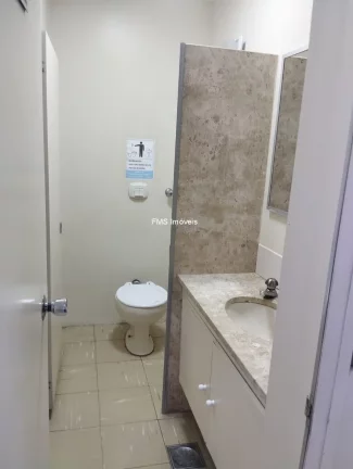 Imagem Conjunto Comercial para Locação em Pinheiros, São Paulo-SP: 5 Vagas de Garagem e 150,00m² de Área