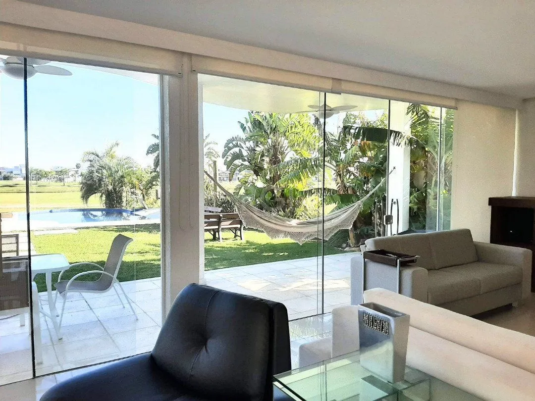 Imagem Casa Condominio para Venda - 470m², 4 dormitórios, sendo 3 suites, 3 vagas - Terra Ville