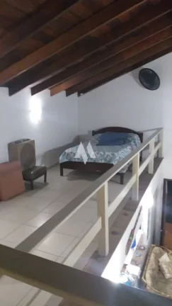 Imagem Casa na Praia de Boracéia poucos metros do mar