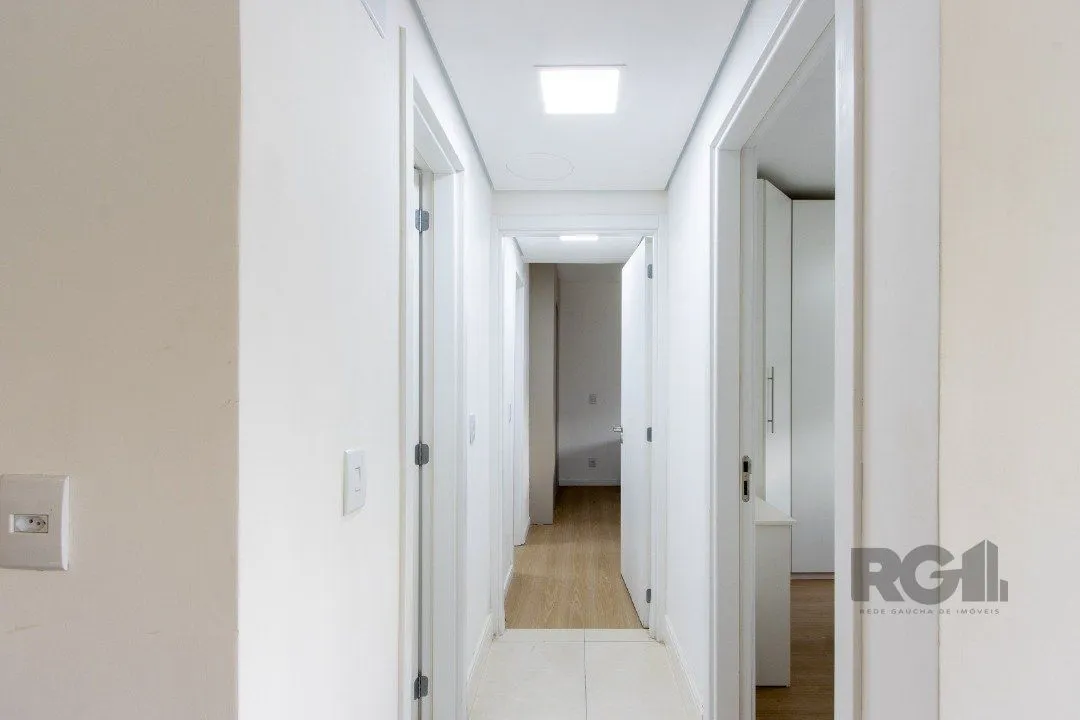 Imagem Apartamento para Venda - 71m², 2 dormitórios, sendo 1 suites, 2 vagas - Camaquã