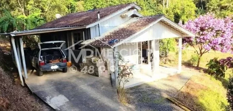 Imagem Lindo SÍTIO A VENDA EM MAJOR GERCINO/ SC Casa mista madeira e alvenaria. Contrato de compra e venda em cima da escritura total da terra.