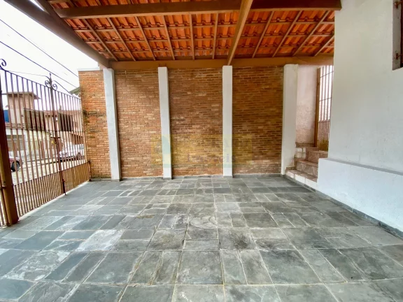 Imagem Excelente Casa de 2 Dorm a Venda no Sumaré - Caraguatatuba