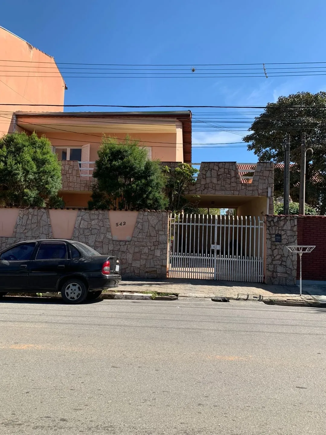 Foto do imóvel Casa à venda 3 Quartos, 1 Suite, 8 Vagas, São Benedito, Pindamonhangaba - SP