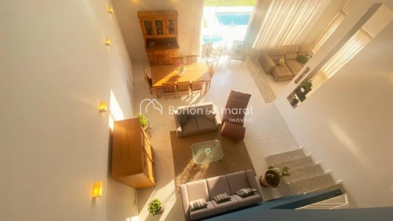 Imagem Casa à venda em Sousas, no San Conrado, em localização cercada por verde e com vista aberta para ...