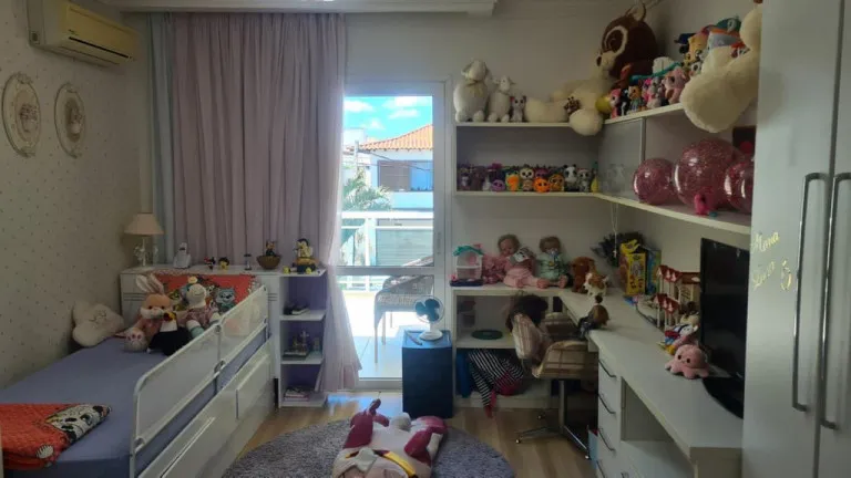 Imagem Casa com 3 Quartos à Venda, 295 m² em Camboinhas - Niterói