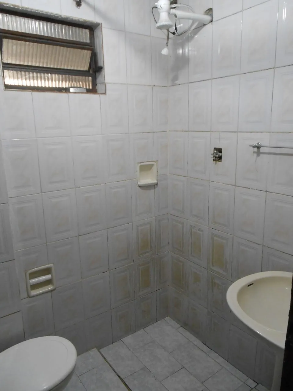 Foto do imóvel Casa à venda 3 Quartos, 1 Suite, 1 Vaga, 300M², Jardim Santa Cecília, Pindamonhangaba - SP