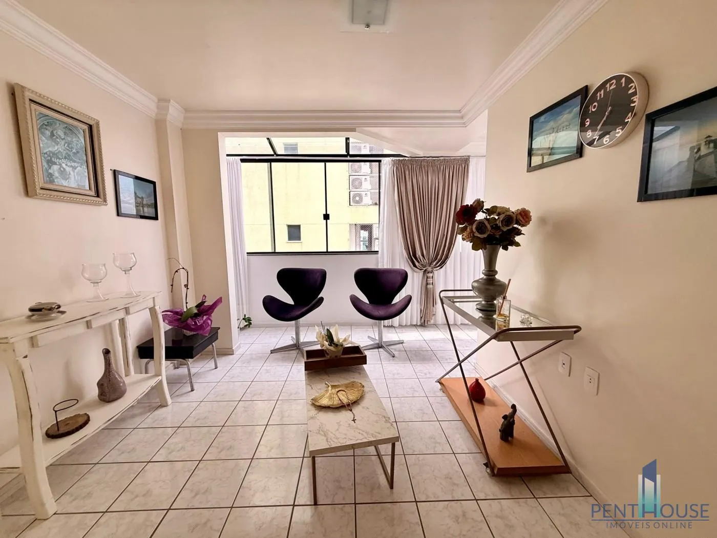 Imagem Apartamento Zona Central para Venda em Balneário Camboriú, CENTRO, 2 dormitórios, 1 suíte, 2 banheiros, 1 vaga