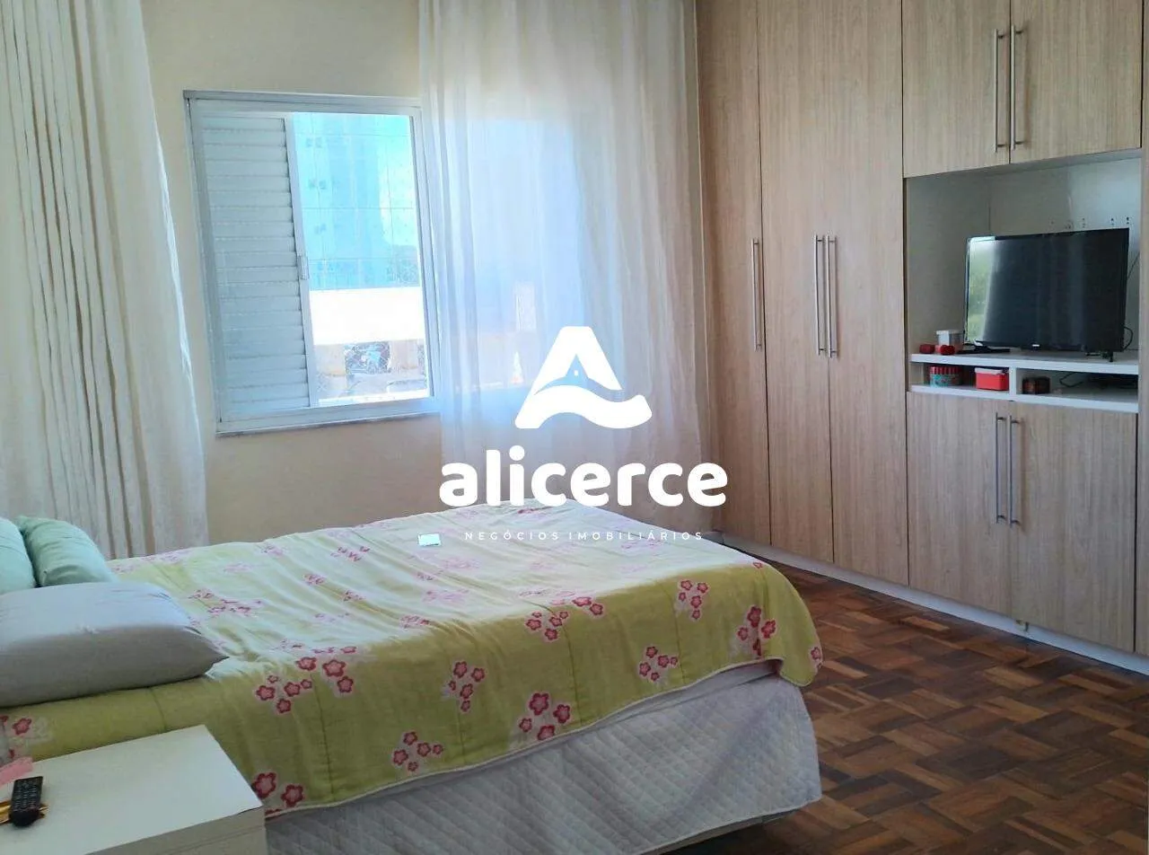 Imagem Amplo apartamento de 3 dormitórios no Coração do Estreito