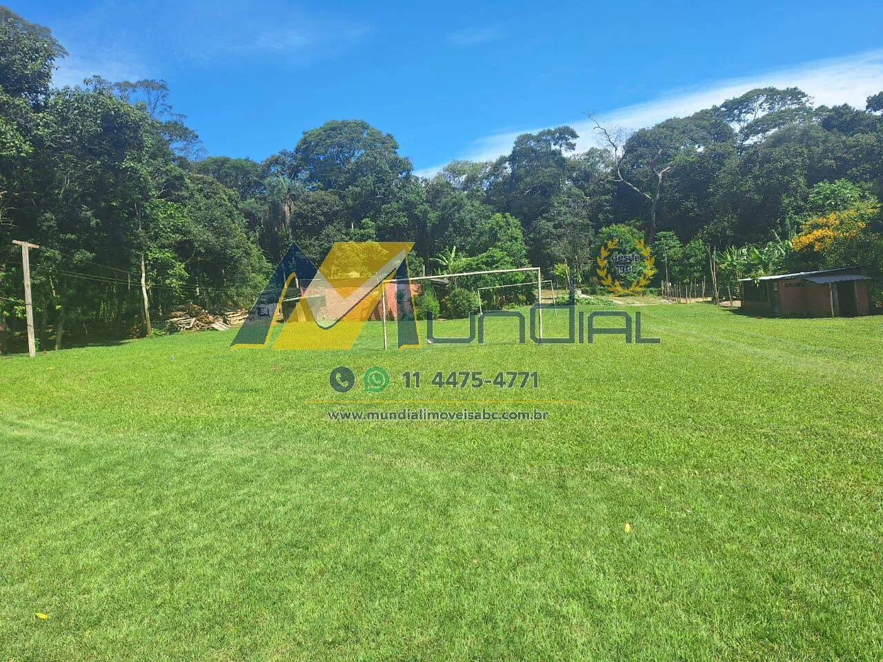 Imagem Oportunidade Estratégica: Terreno com Casa Ampla e Alto Potencial Comercial