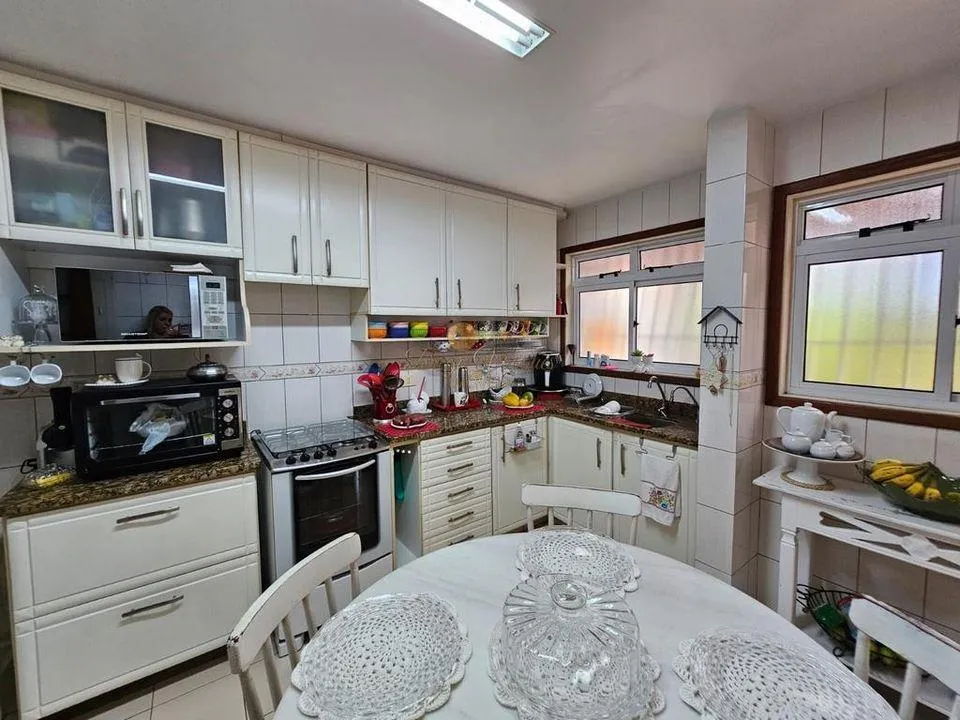 Imagem Casa em Condomínio para Venda em Teresópolis / RJ no bairro Bom Retiro