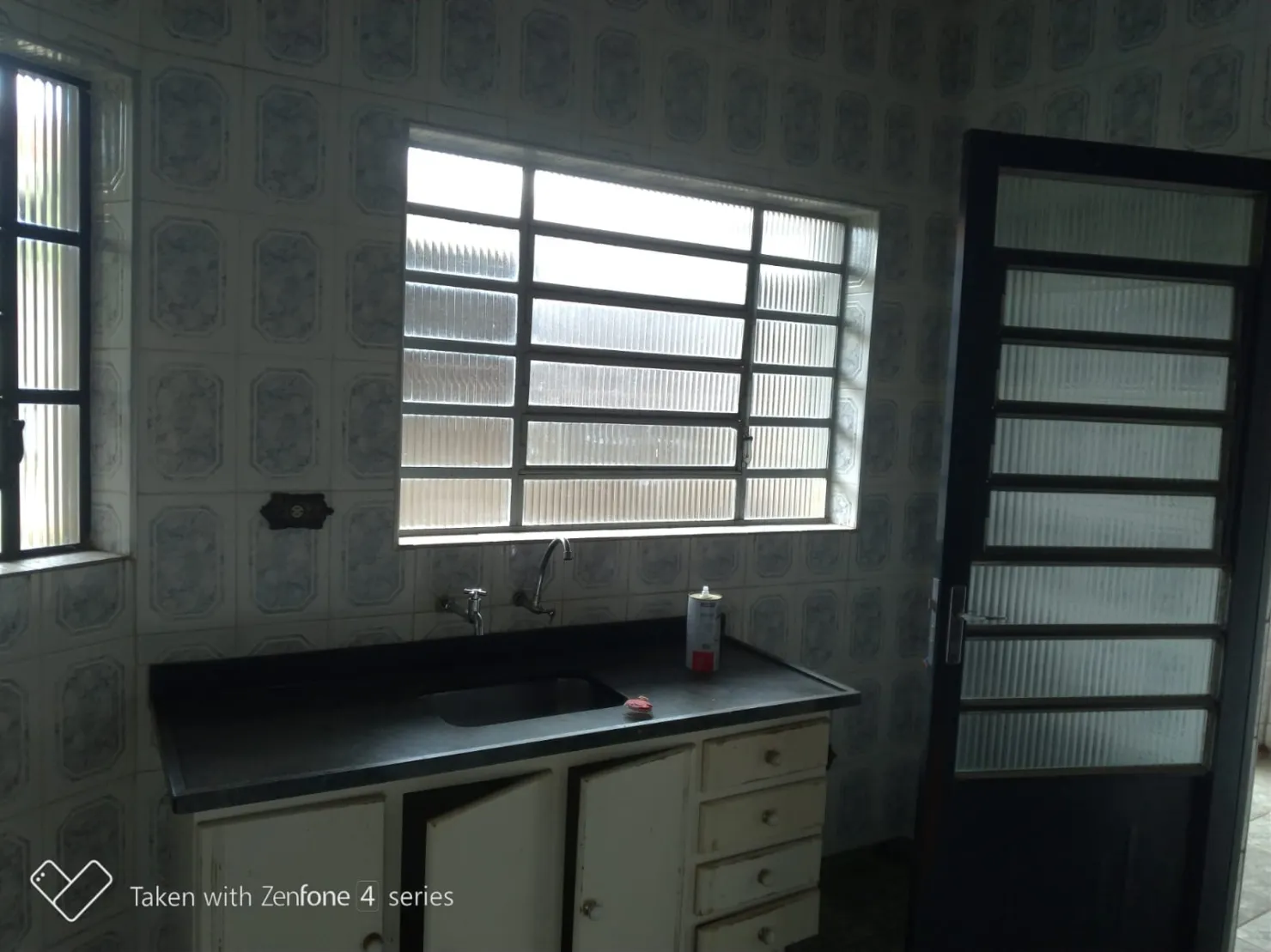 Imagem Casa à venda 2 Quartos, 1 Suite, 3 Vagas, 300M², Jardim Gurilândia, Taubaté - SP