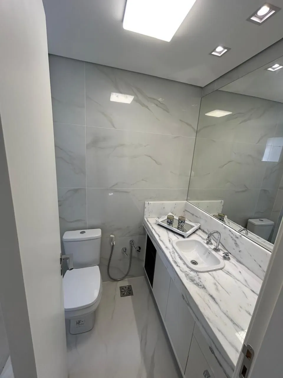 Imagem Apartamento 3 suites, 2 vagas, bairro Jardim Europa