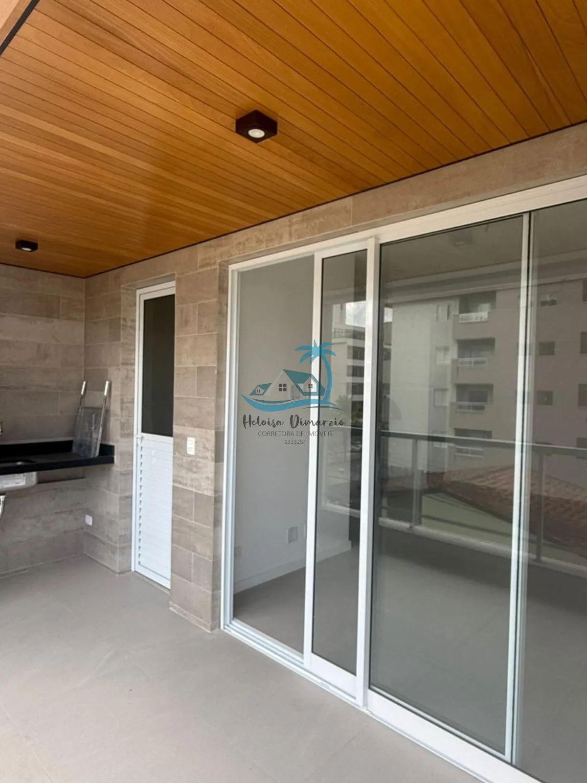 Imagem Excelente apartamento novo com 3 dormitórios a venda no bairro Itaguá - Ubatuba.