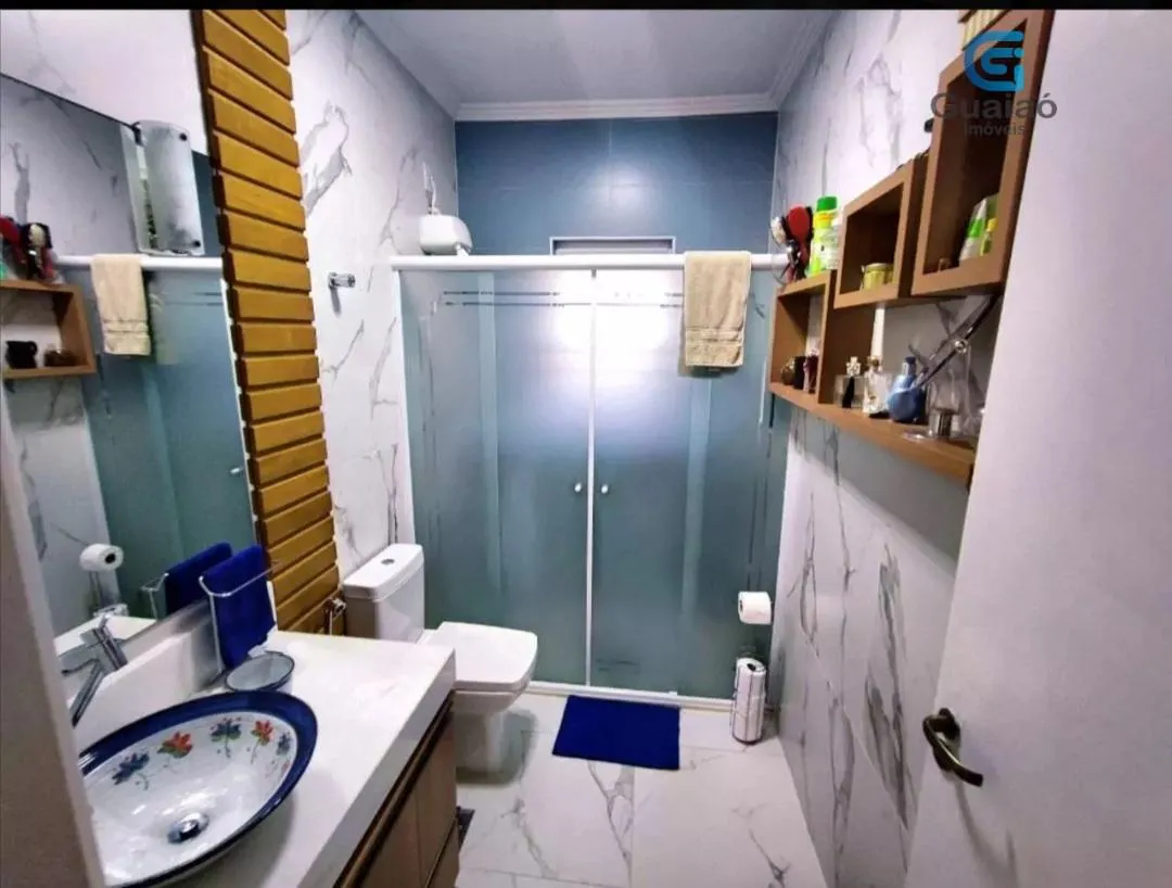 Imagem VENDO CASA AMPLA, MARAVILHOSA EM SÃO VICENTE