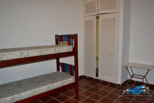 Imagem Casa Térrea com 4 Dormitórios - 200 m do mar da praia da Enseada, Ubatuba/|SP