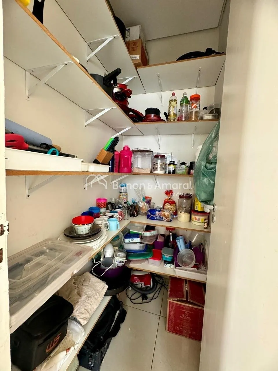 Imagem Sobrado á venda em condomínio fechado
