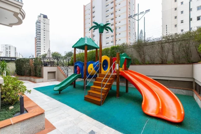 Imagem JARDIM DE MONET - Apto de 283m² (Unidade de Revenda), pra quem busca espaço, privacidade e segurança!