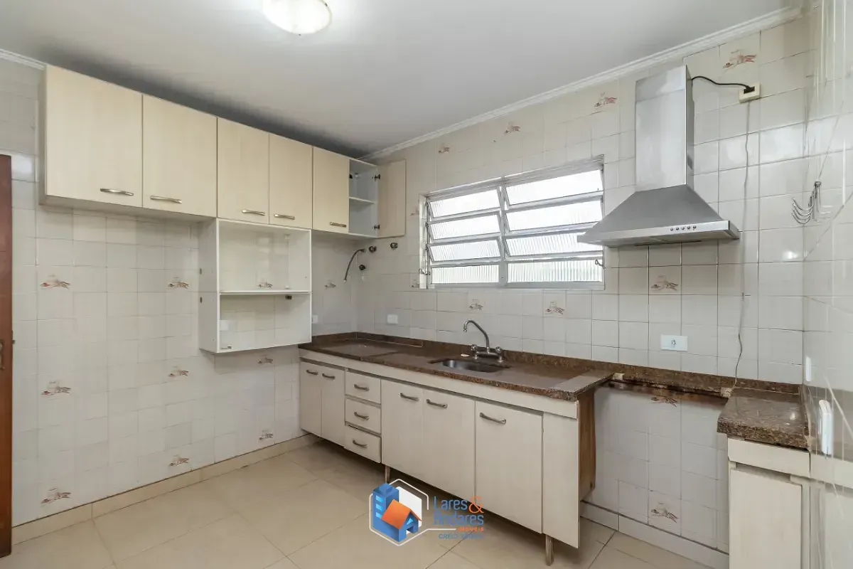 Imagem Sobrado para venda em Jardim Umuarama com 3 quartos, sendo 1 suíte, 180m²