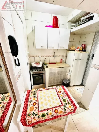 Imagem Imperdível! Apartamento à venda em Praia Grande-SP, bairro Ocian, 1 quarto, 1 sala, 1 banheiro, 23 m² de área.