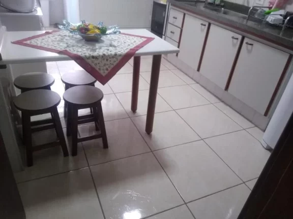 Imagem Imóvel em Piracicaba. Apartamento residencial com 02 dormitórios, sendo 01 com armário embutido ,...