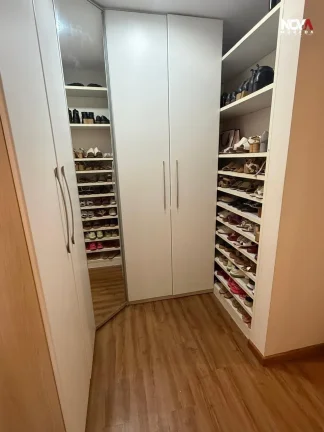 Imagem Viva com exclusividade na região mais charmosa da Praia da Costa. Este apartamento de 119 m² une s...