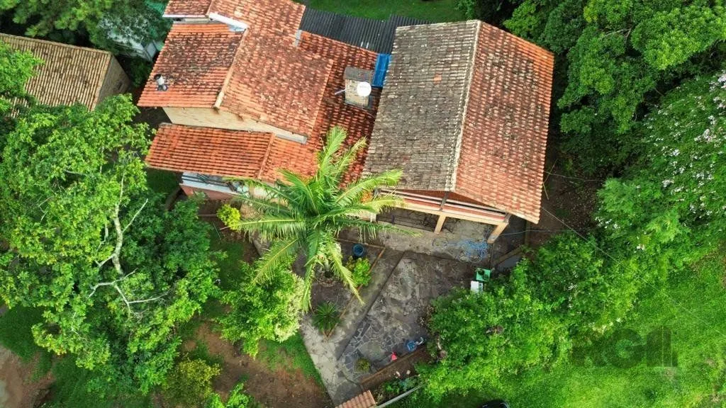 Imagem Casa com piscina e patio grande