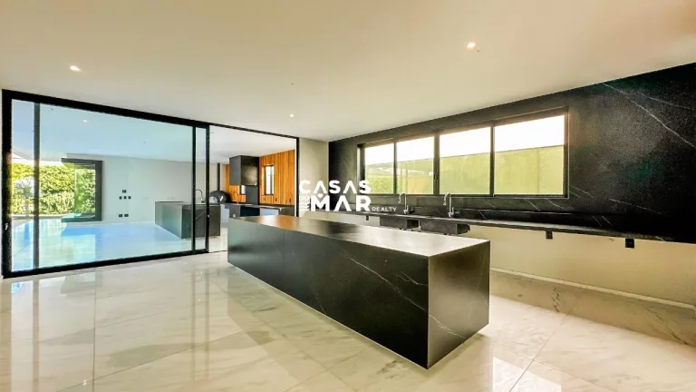 Imagem Casa de luxo em condomínio na Barra da Tijúca, Rio de Janeiro-RJ: 5 quartos, 5 suítes, 9 banheiros, 7 vagas, 1.200m².