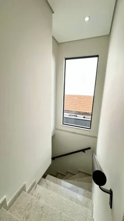 Imagem Sobrado de 155 m² 3 Dormitórios sendo 3 Suítes e 2 Vagas de Garagens